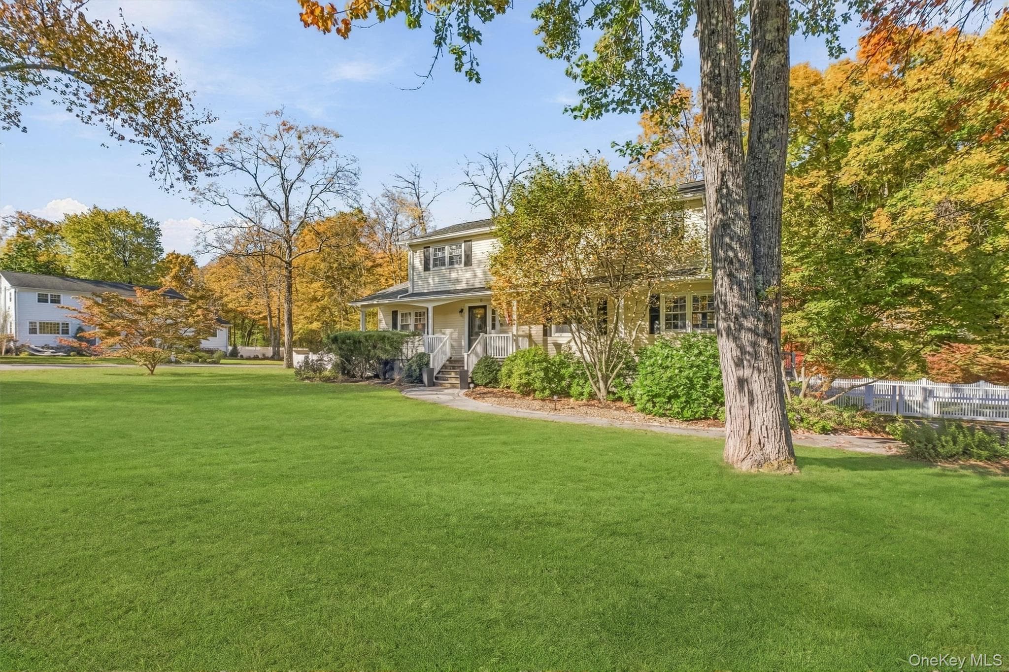 2159 Pondfield Court thumbnail 3