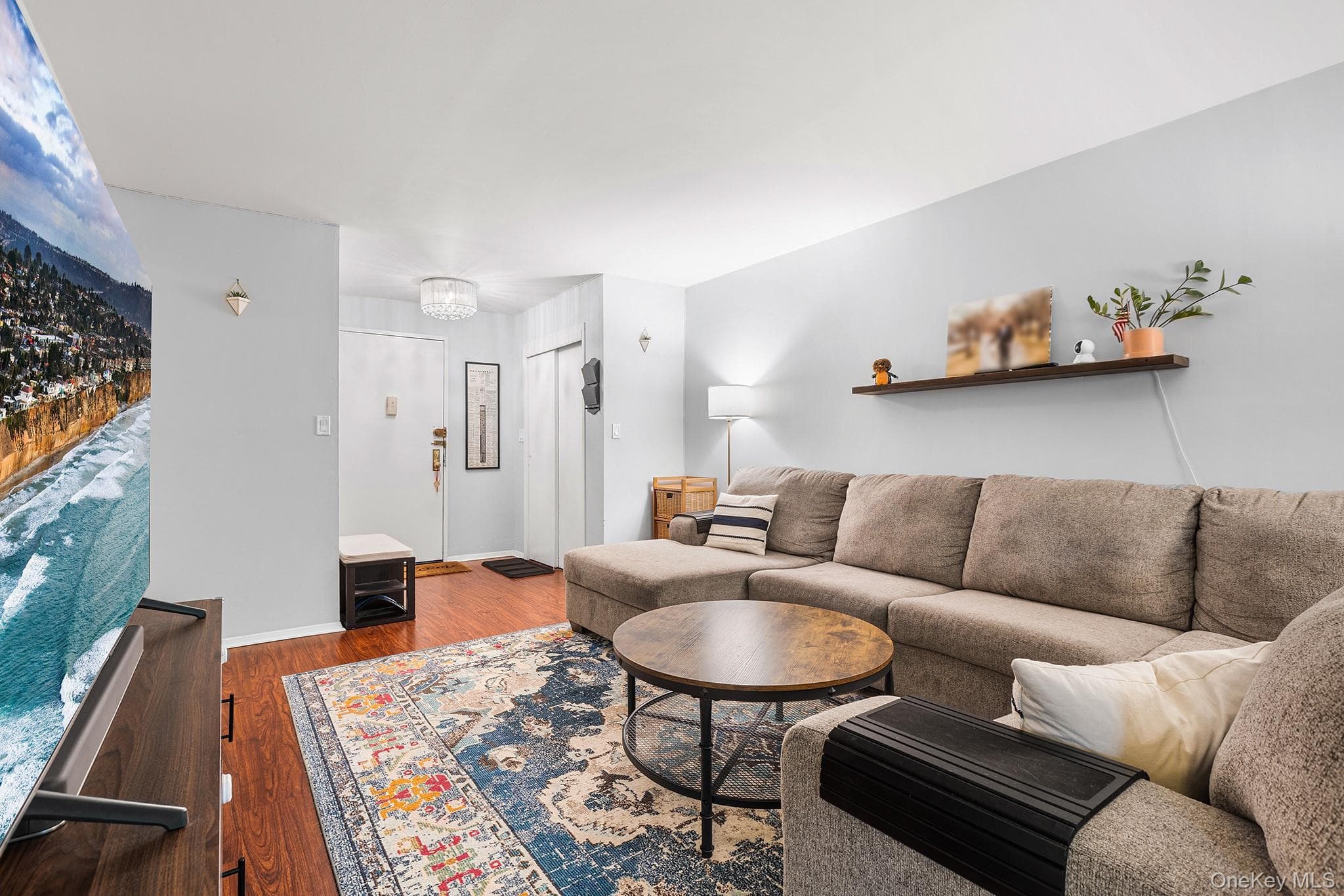 2241 Palmer Avenue Unit: 3E thumbnail 3
