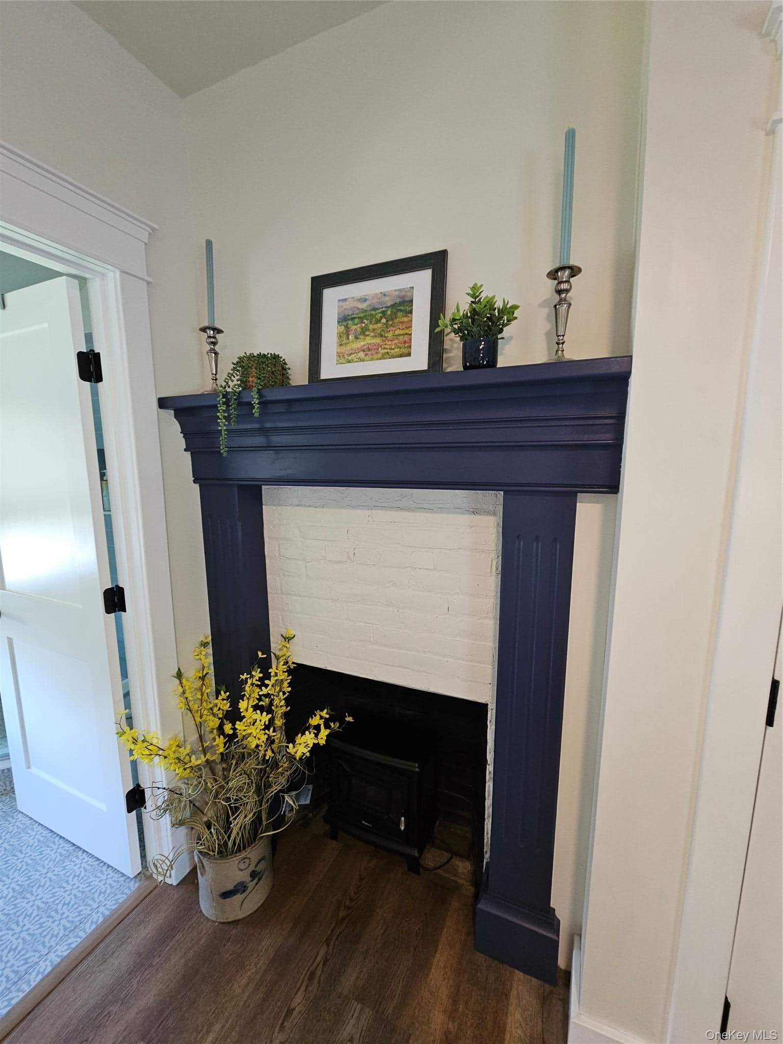 16 N Washington Street thumbnail 13