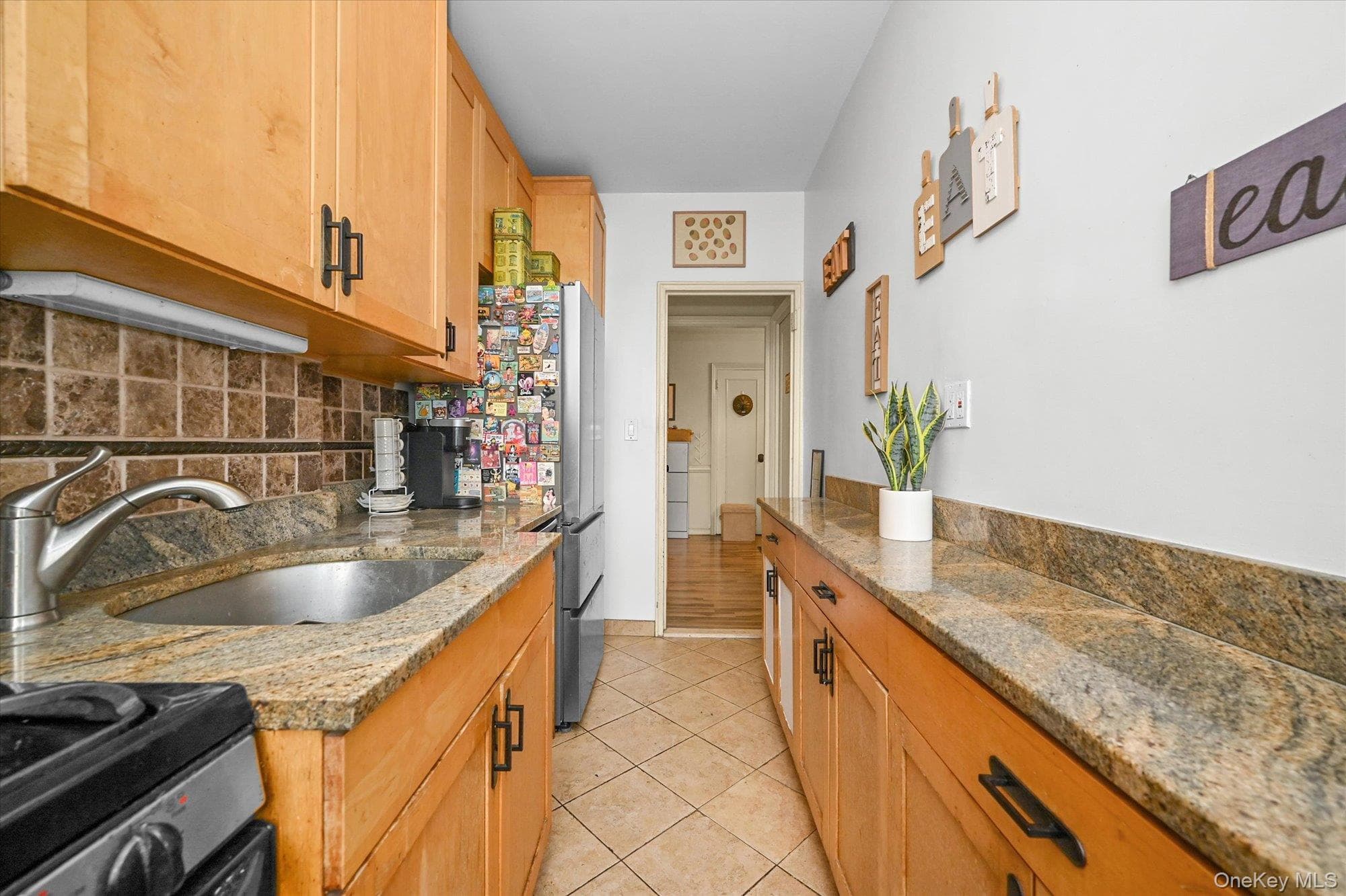 67-76 Booth Street St Unit: 2i thumbnail 9