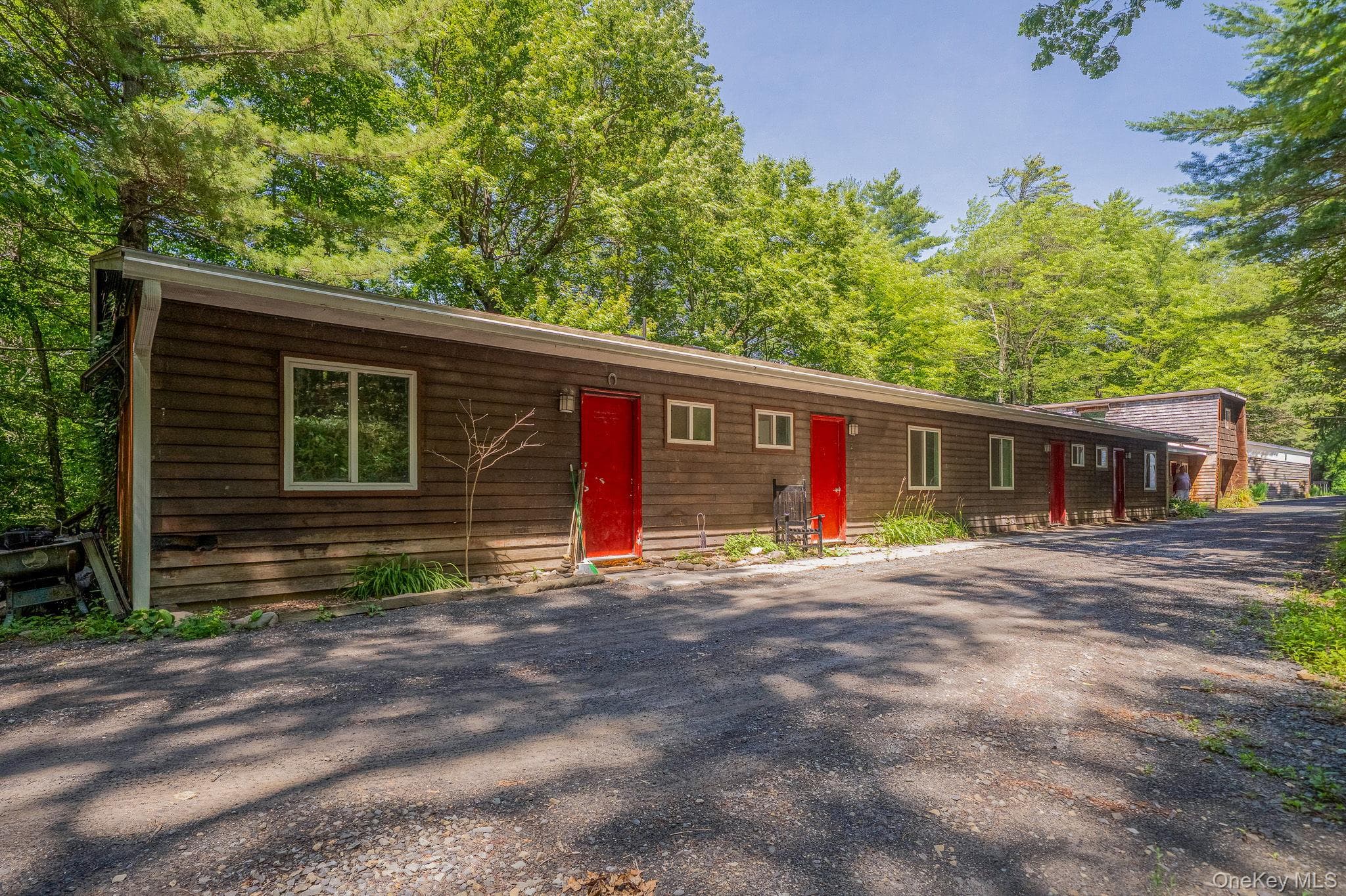 4 White Birch Lane photo 1
