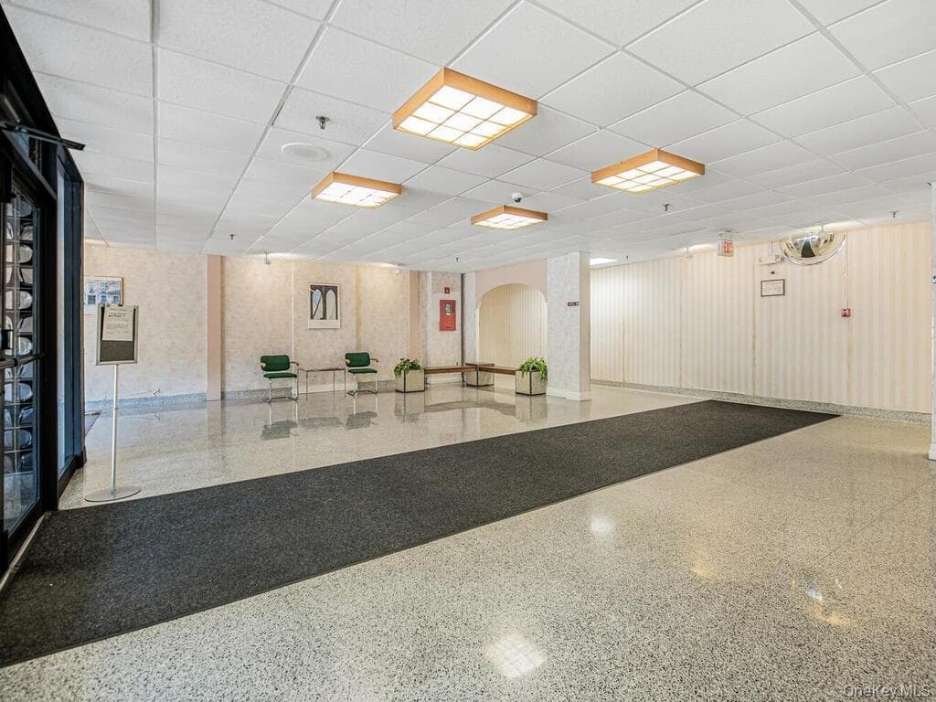 377 N Broadway Unit: 201, Yonkers