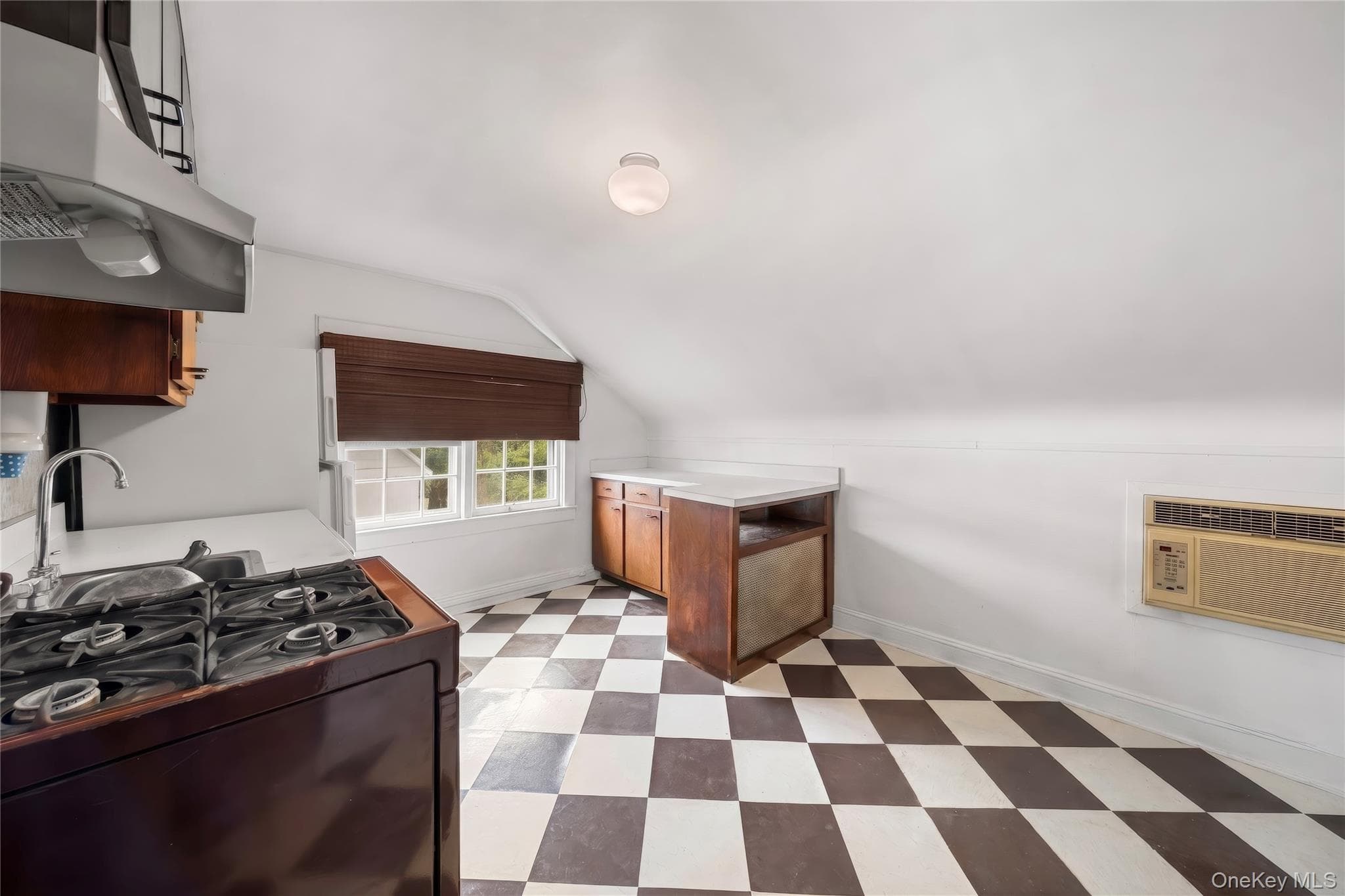 120 N Ocean Avenue thumbnail 8