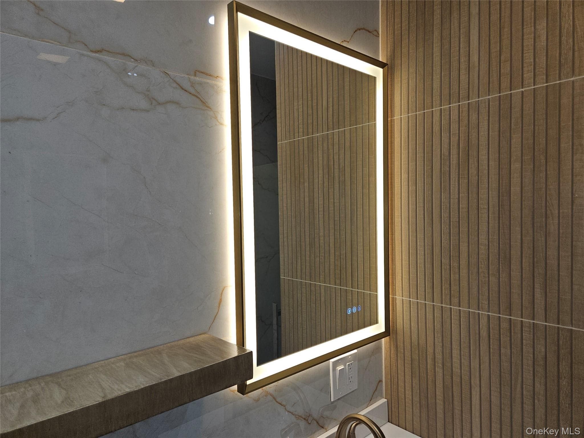 94 Briggs Avenue Unit: 1 thumbnail 8