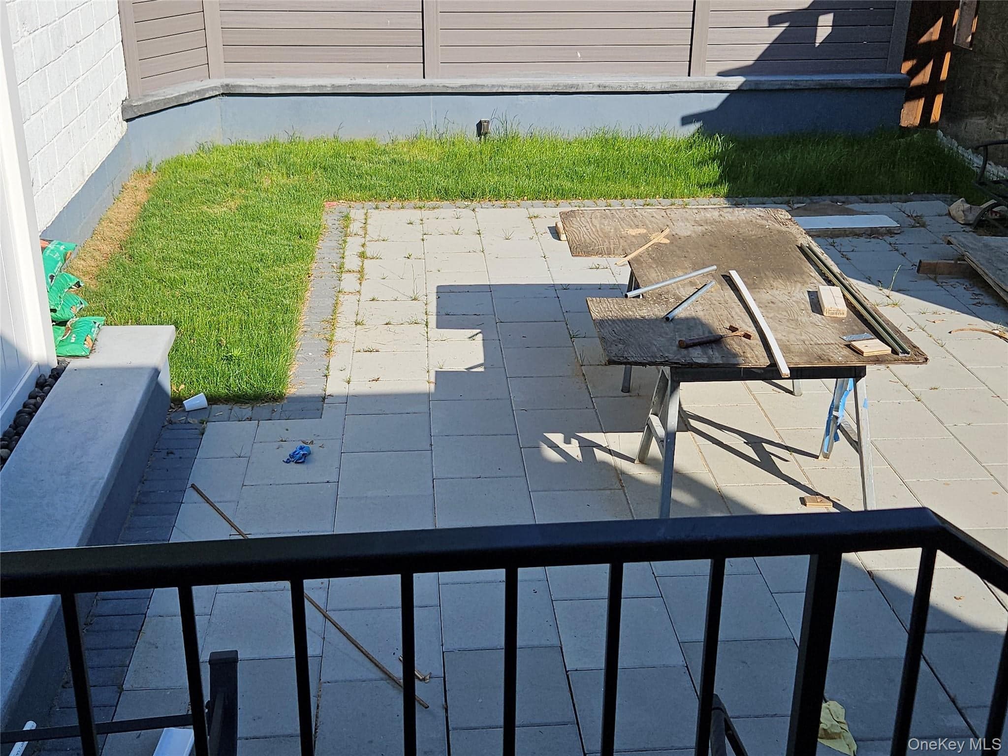 94 Briggs Avenue Unit: 1 thumbnail 16
