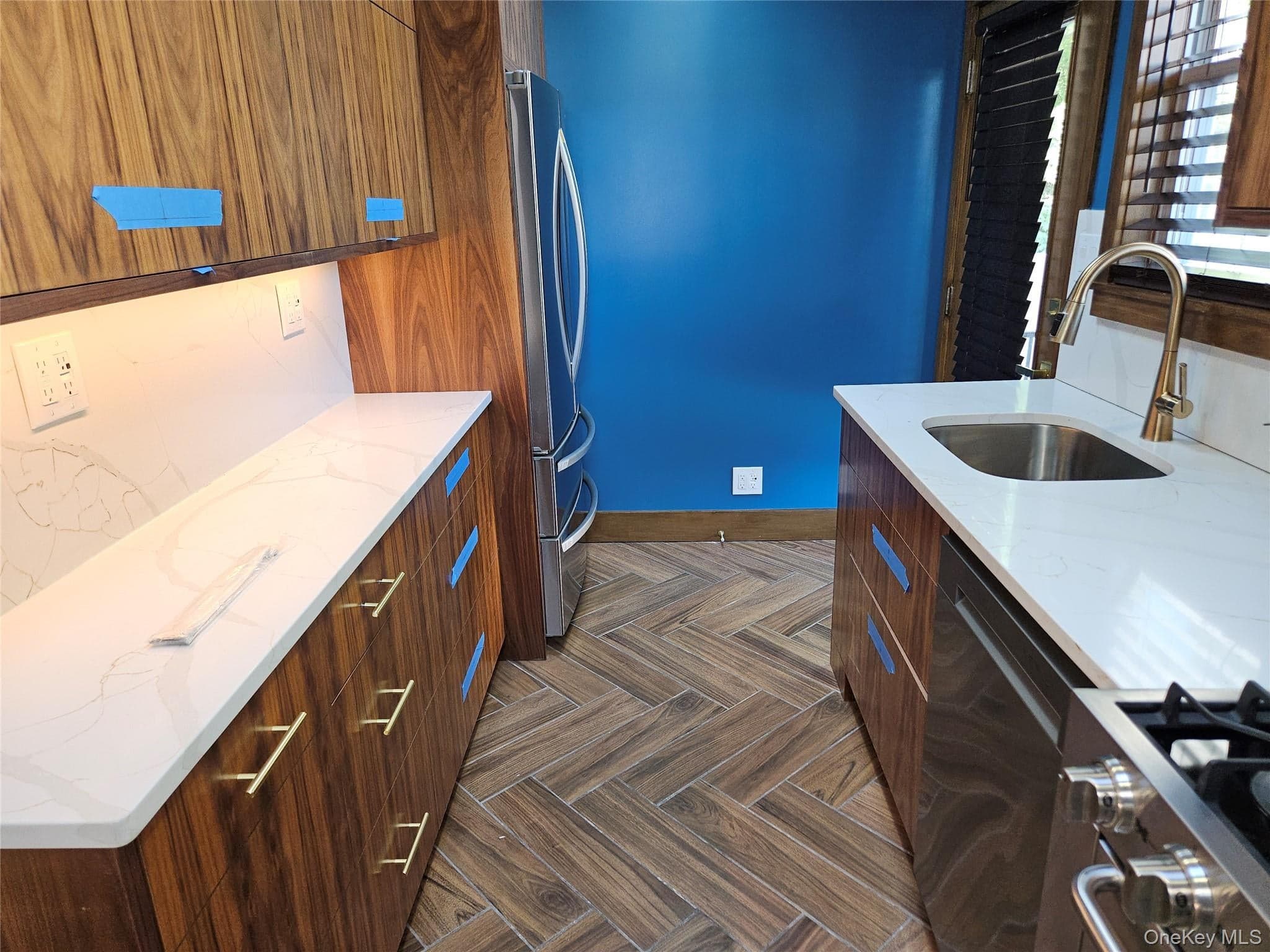 94 Briggs Avenue Unit: 1 thumbnail 12