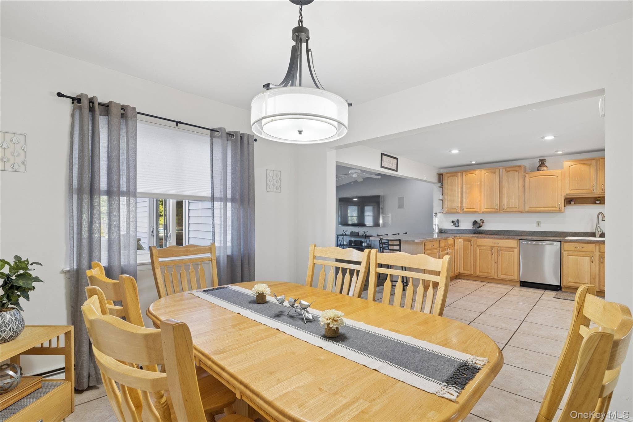 7 Springmeadow Drive thumbnail 3