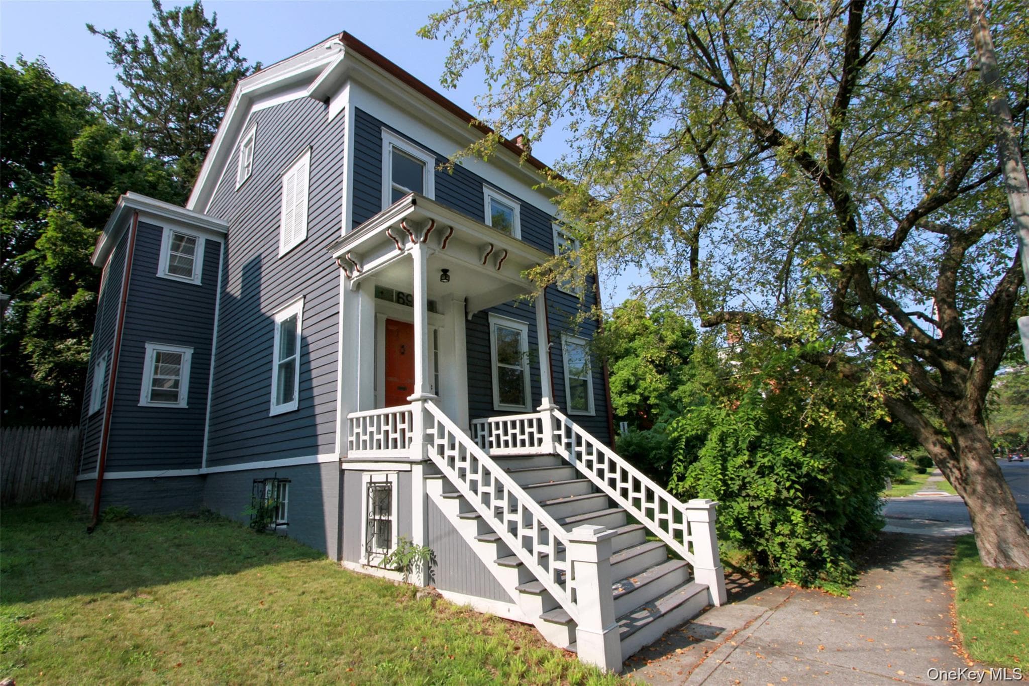 69 Montgomery Street thumbnail 2