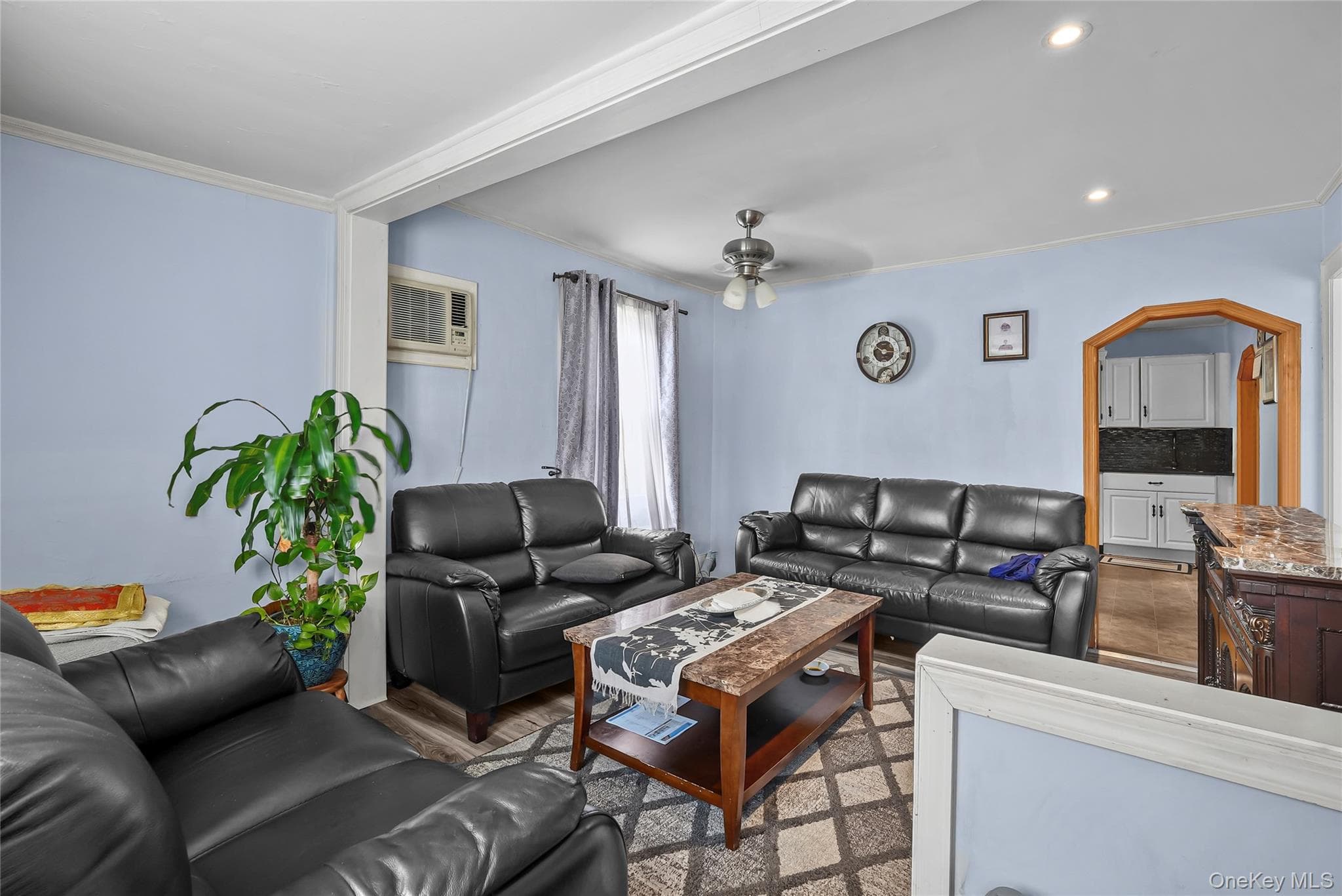 552 Kirkman Avenue thumbnail 9