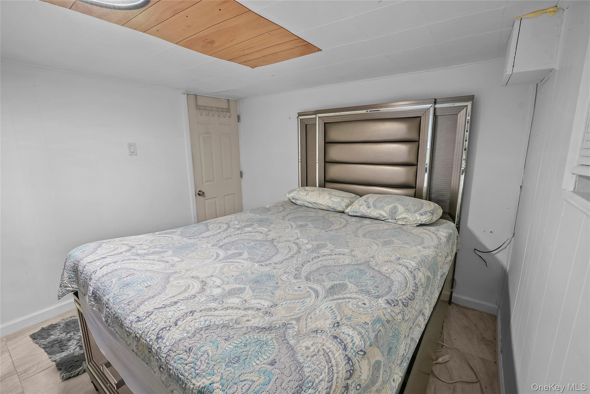 552 Kirkman Avenue thumbnail 19