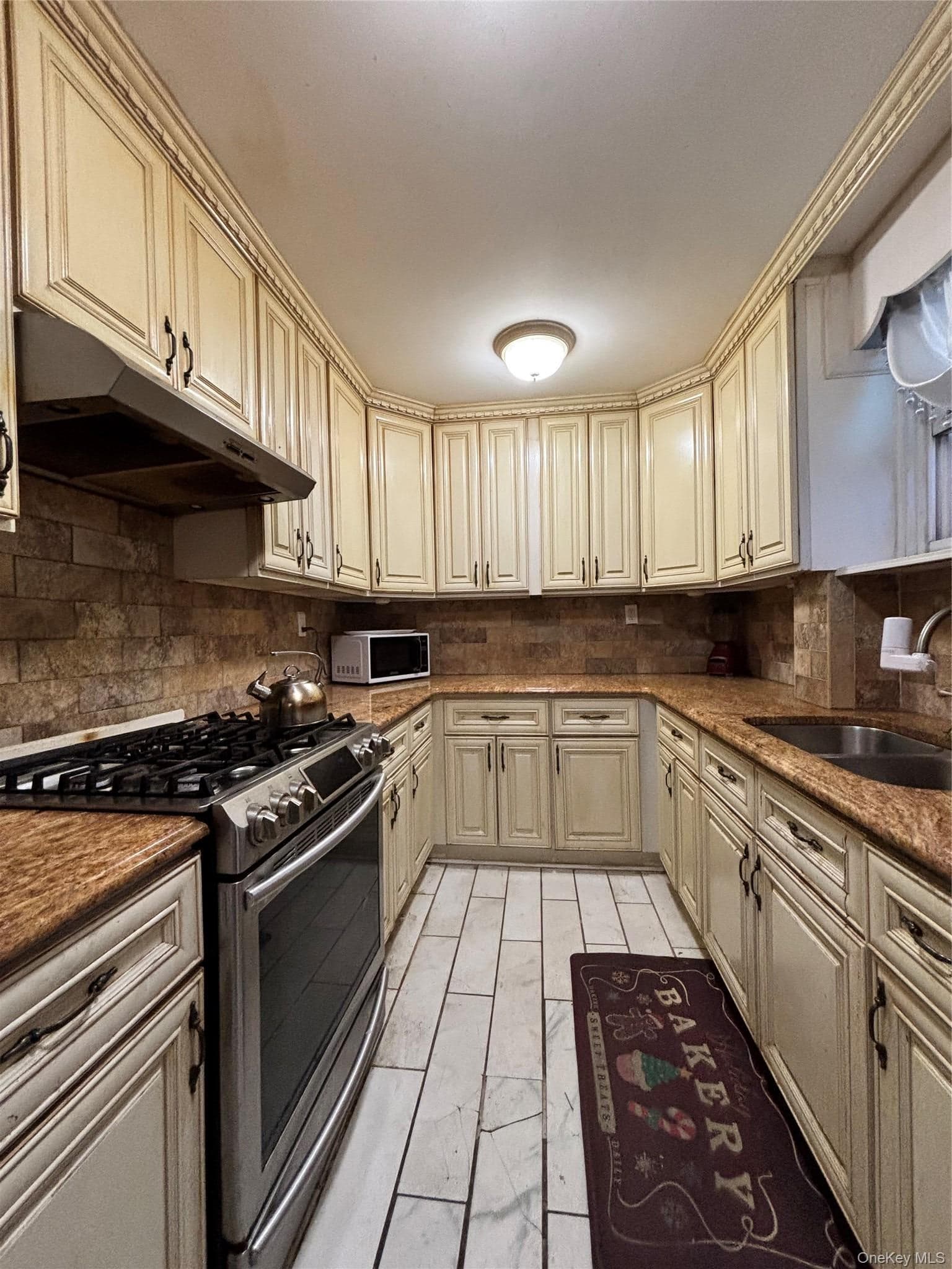 3614 Paulding Avenue thumbnail 4