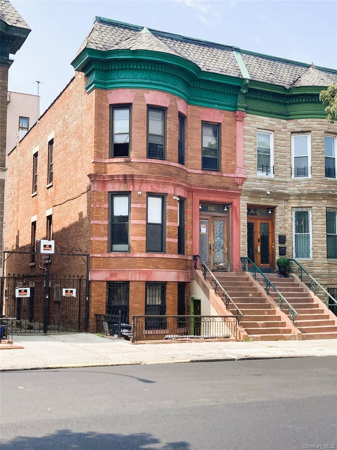 956 E 156th Street thumbnail 2
