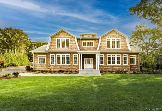 13 Cedarfield Lane, Westhampton