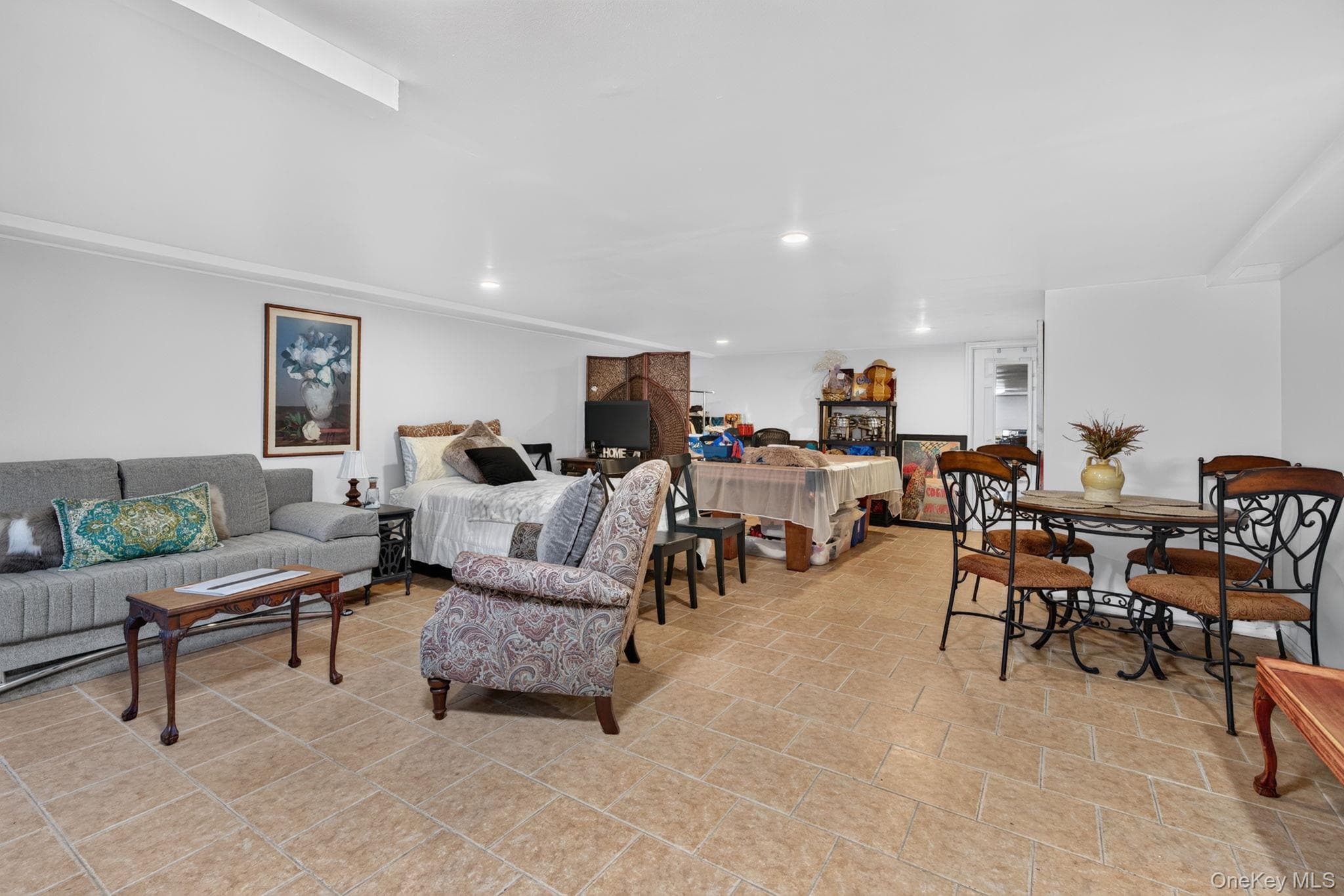 2462 Bragg Street thumbnail 10