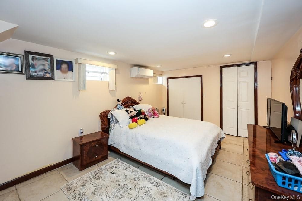 18348 Camden Avenue thumbnail 16