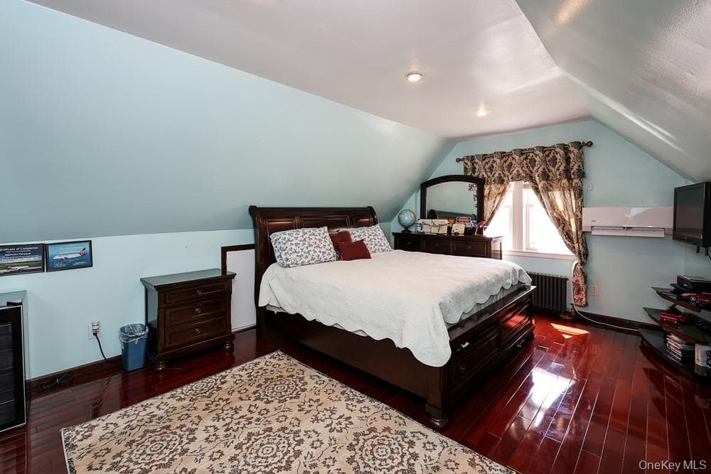 18348 Camden Avenue thumbnail 11