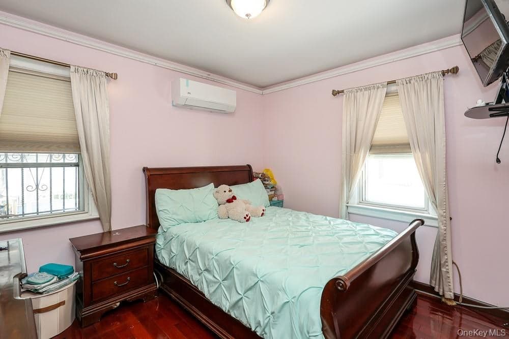 18348 Camden Avenue thumbnail 8