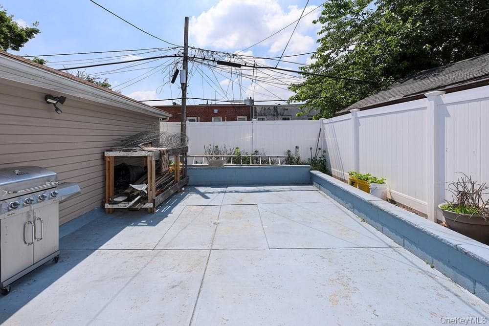 18348 Camden Avenue thumbnail 18