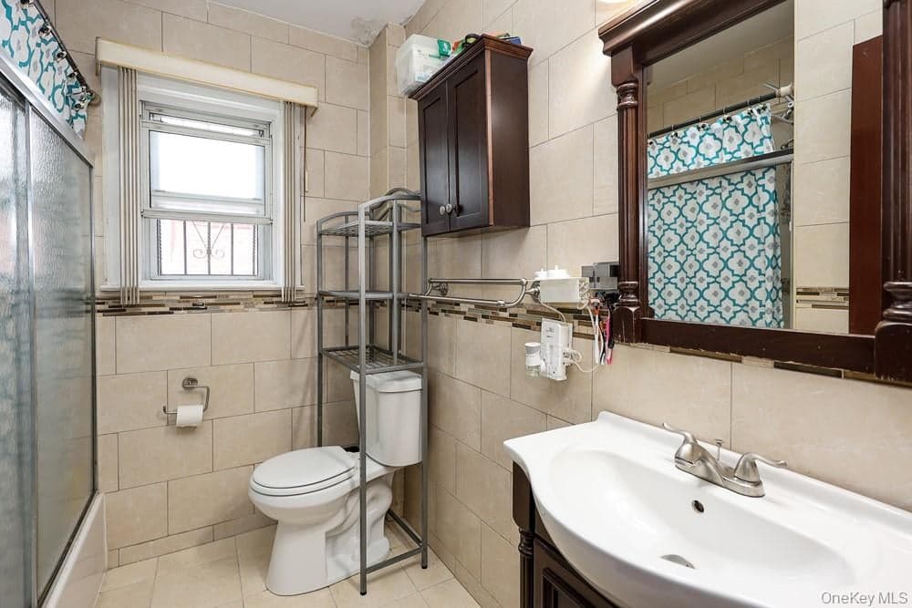 18348 Camden Avenue thumbnail 9