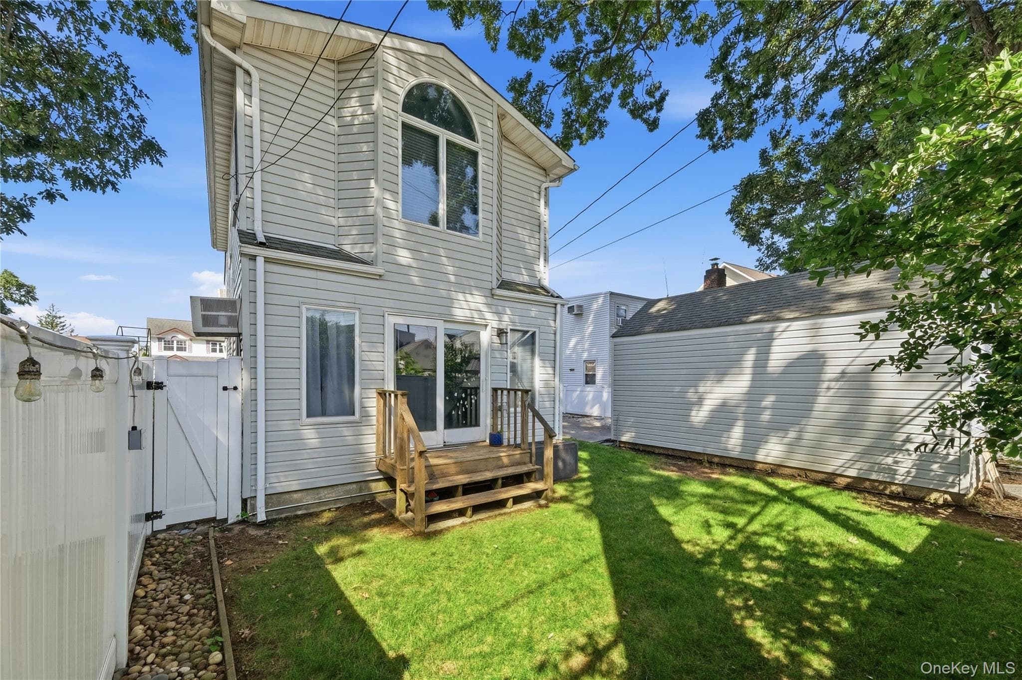 205 Stuart Road thumbnail 25