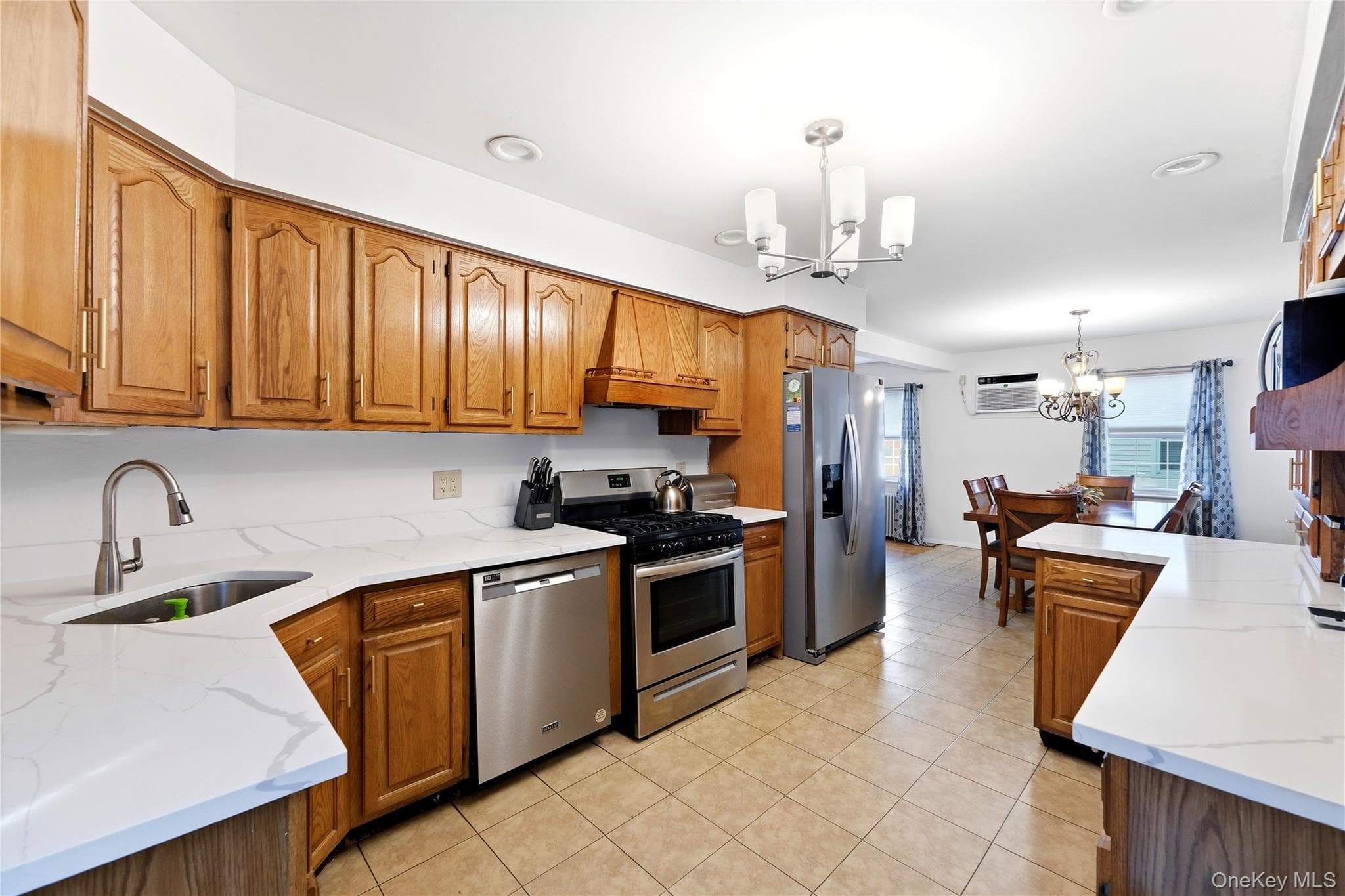 205 Stuart Road thumbnail 12