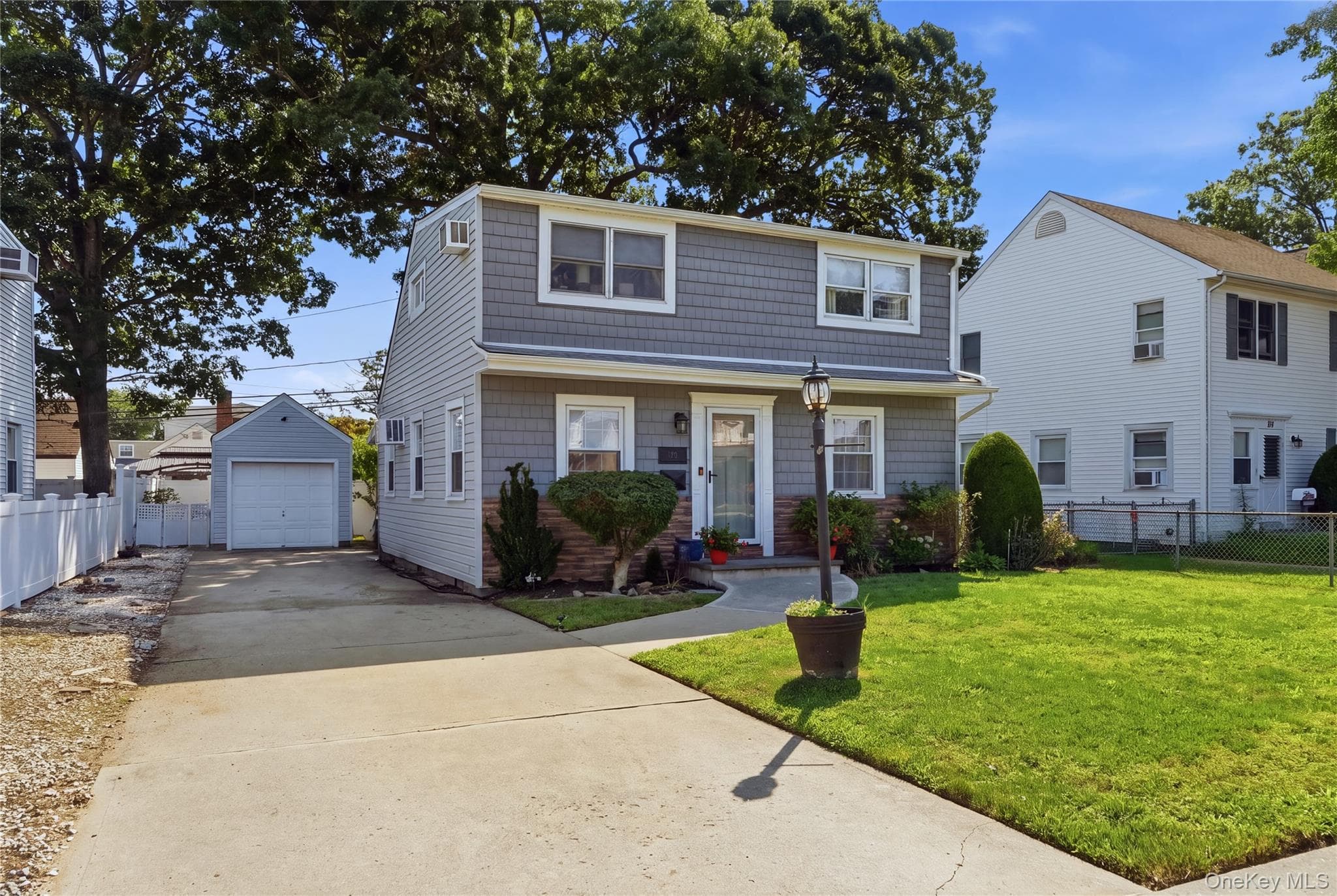 205 Stuart Road thumbnail 2