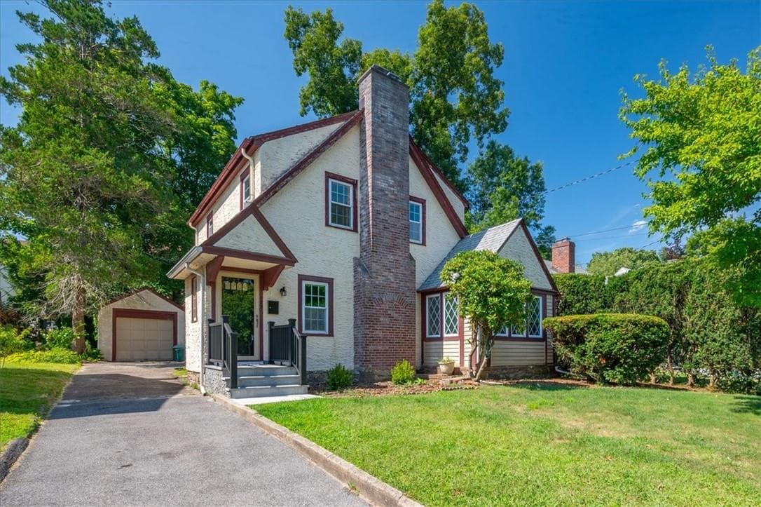 173 Johnson Road, Scarsdale