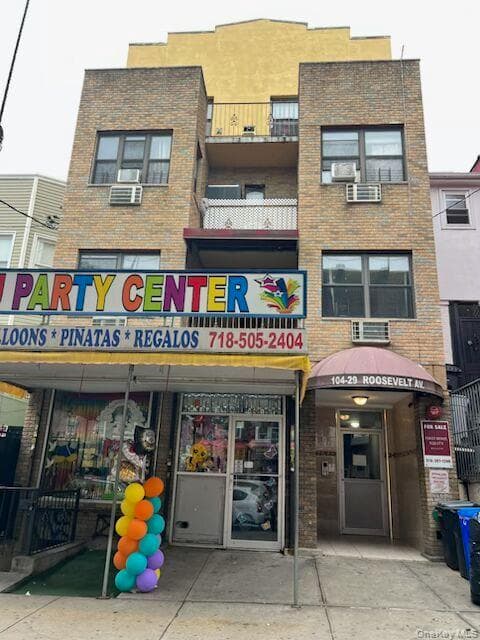 104-29 Roosevelt Ave, Corona
