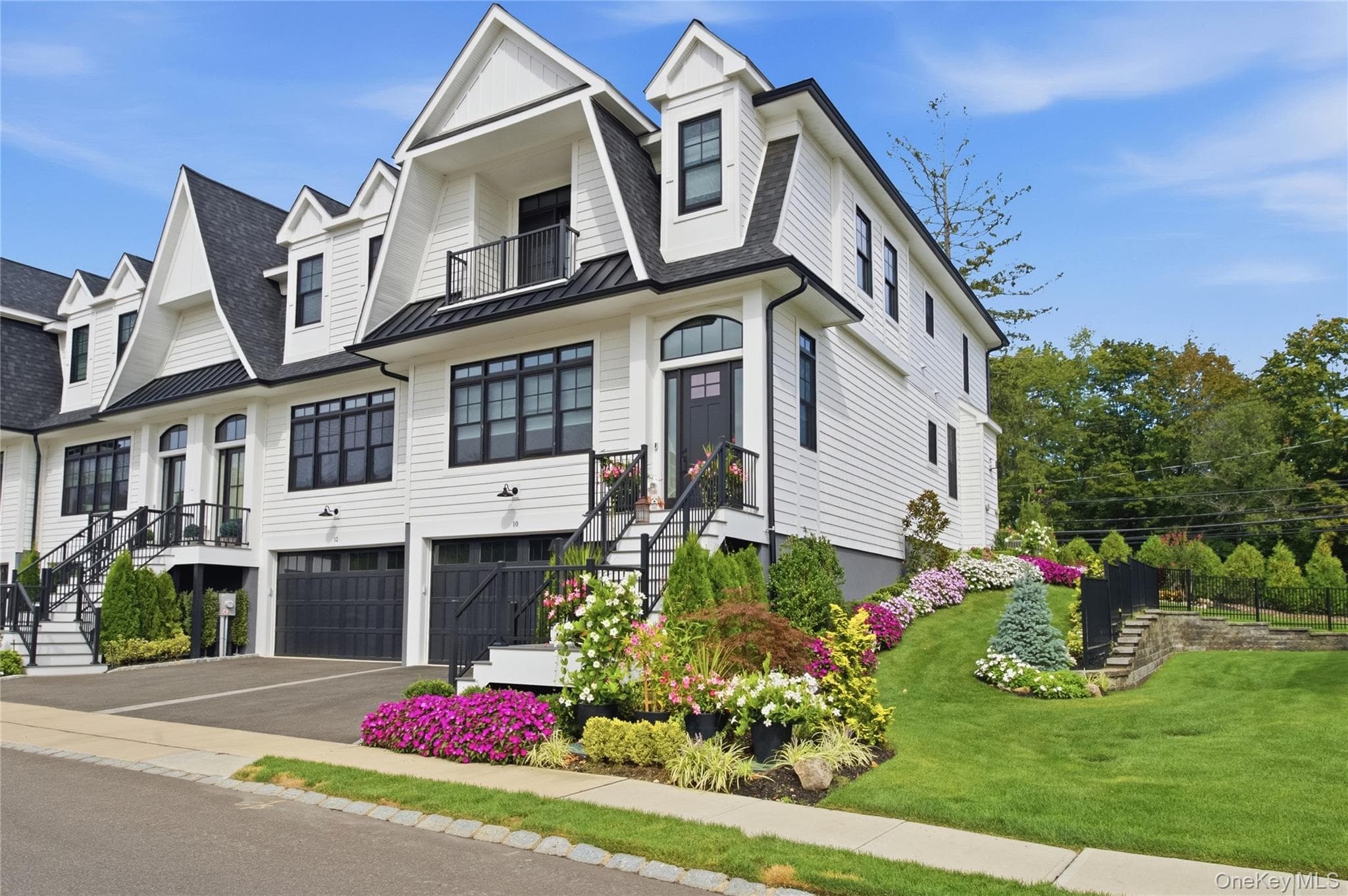 10 Three Ponds Lane, Woodbury
