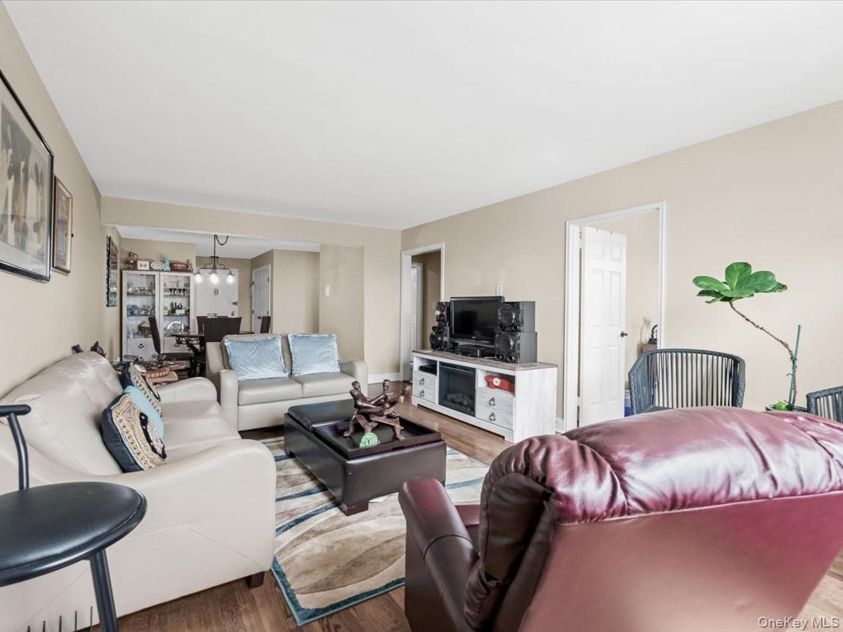 530 Dubois Avenue Unit: 2C thumbnail 7