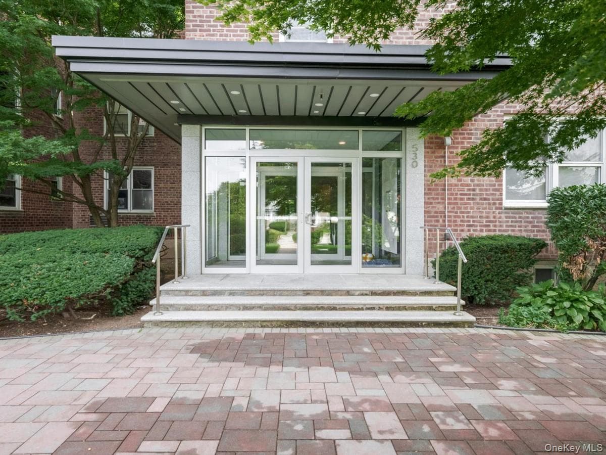 530 Dubois Avenue Unit: 2C thumbnail 2