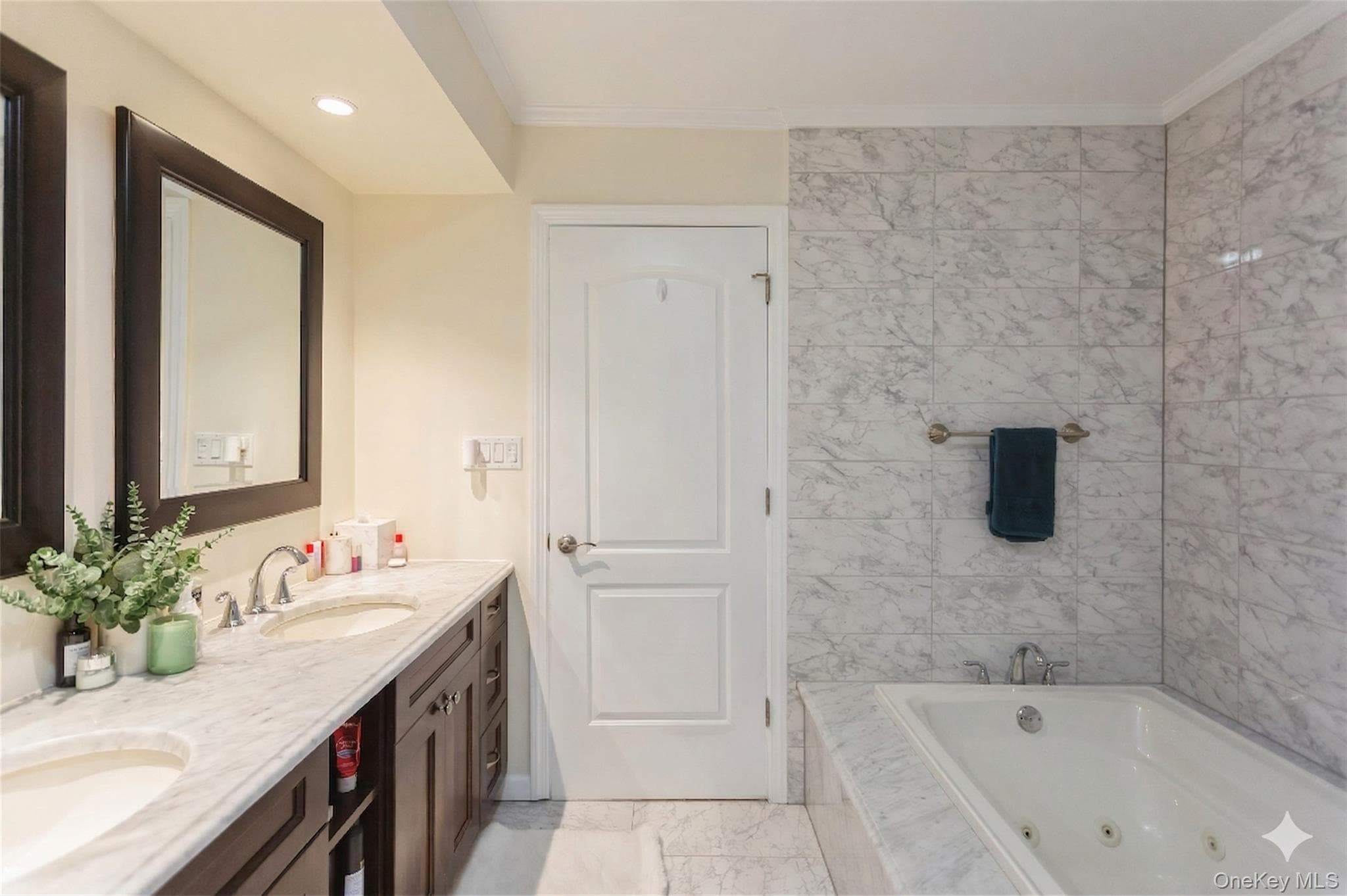 271 Arthur Street thumbnail 24