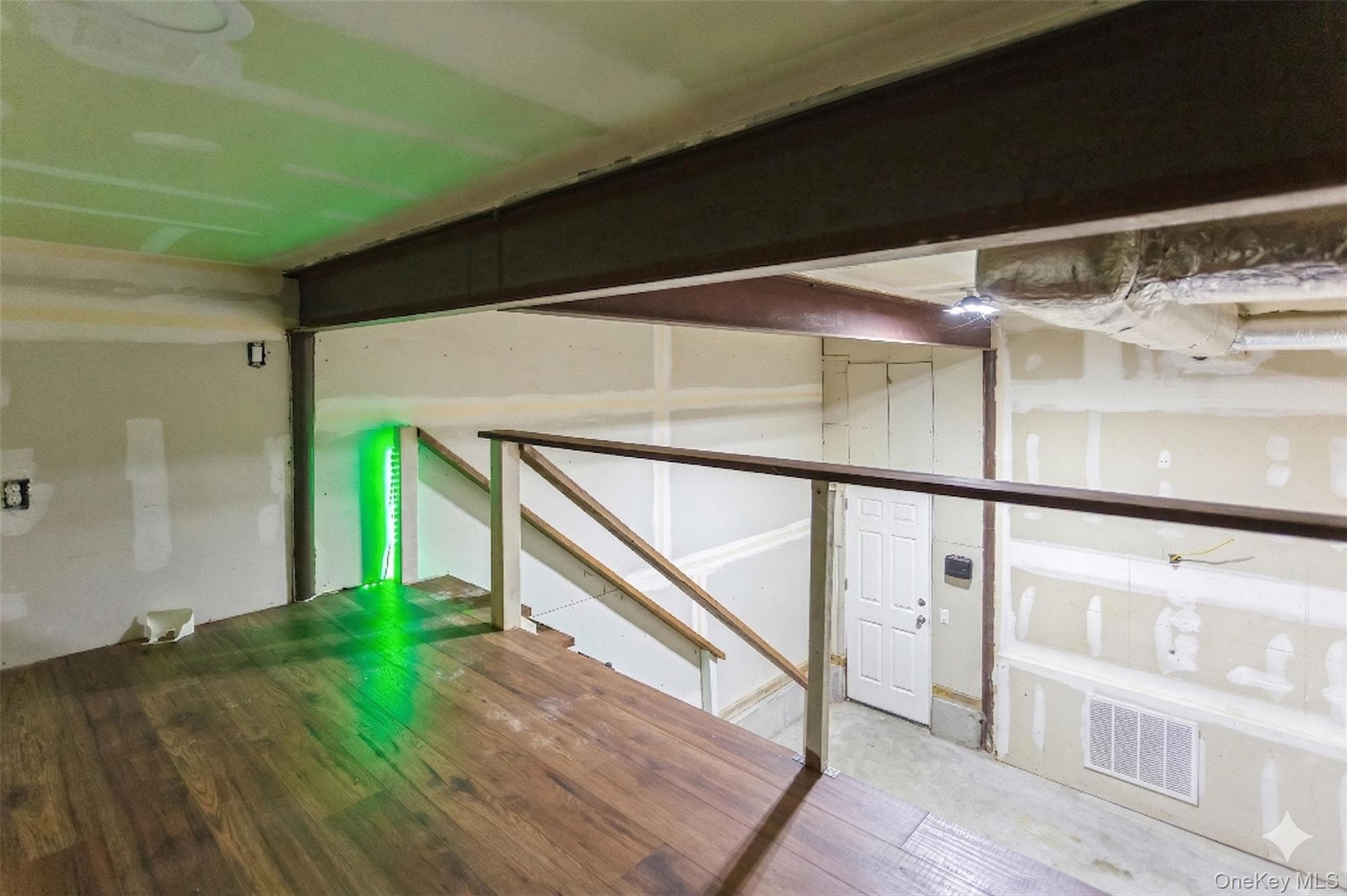 271 Arthur Street thumbnail 33