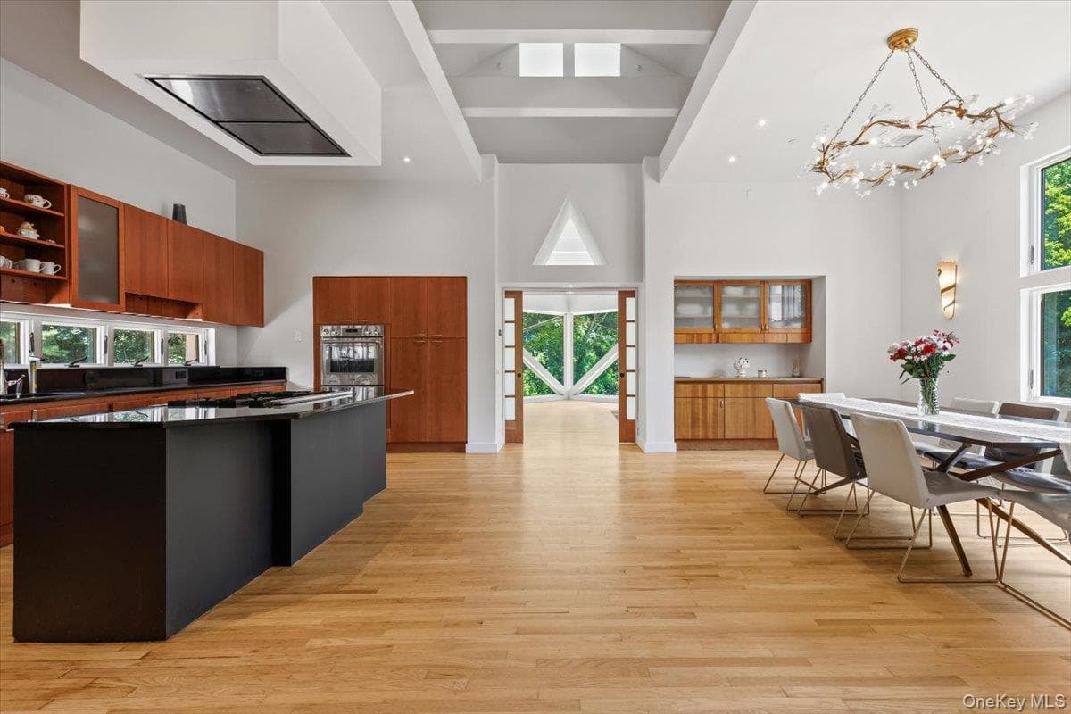 150 Pinecrest Drive thumbnail 6