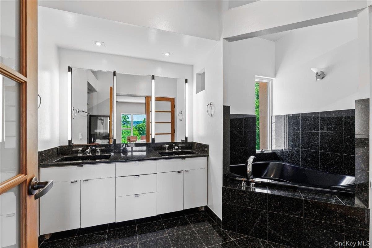 150 Pinecrest Drive thumbnail 29