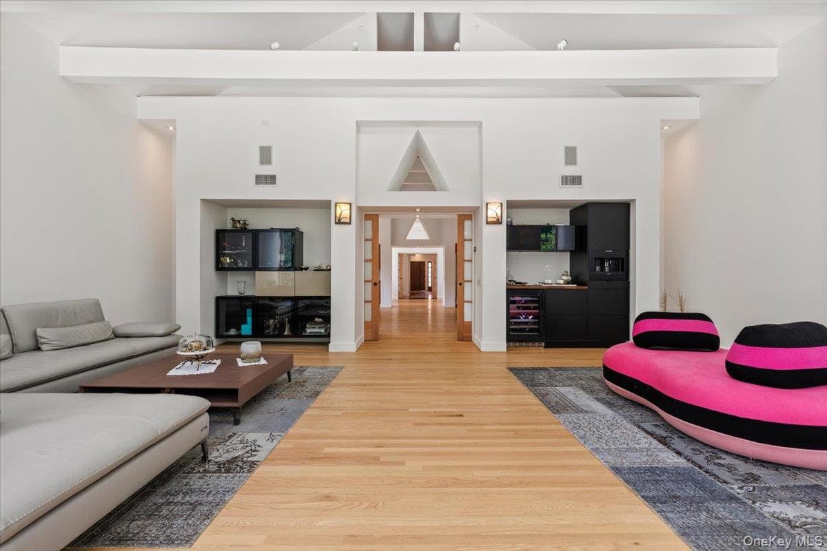 150 Pinecrest Drive thumbnail 21