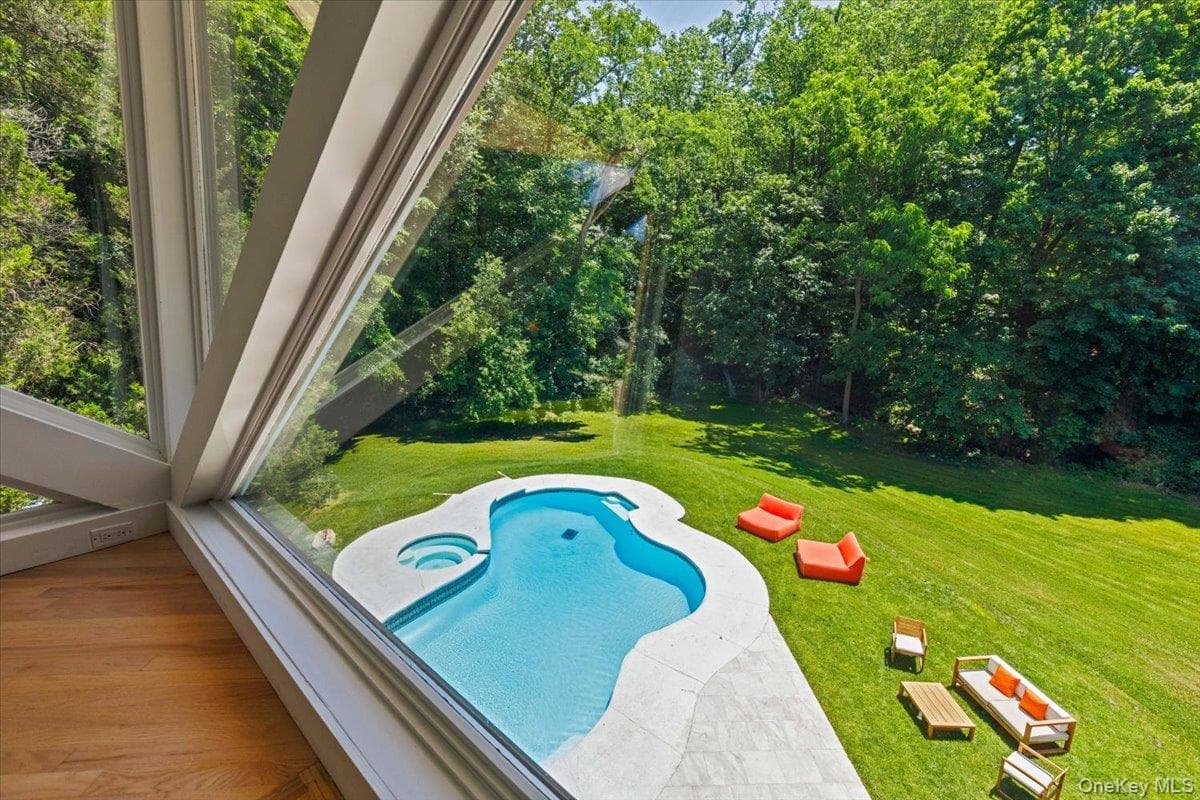 150 Pinecrest Drive thumbnail 20