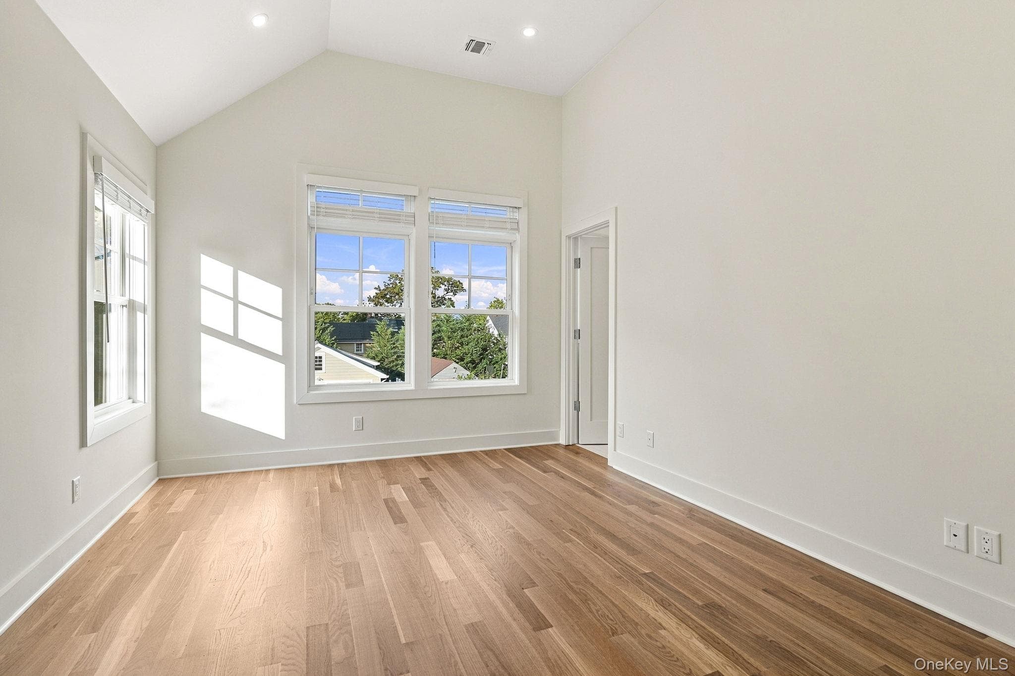 72 Orchard Avenue thumbnail 23