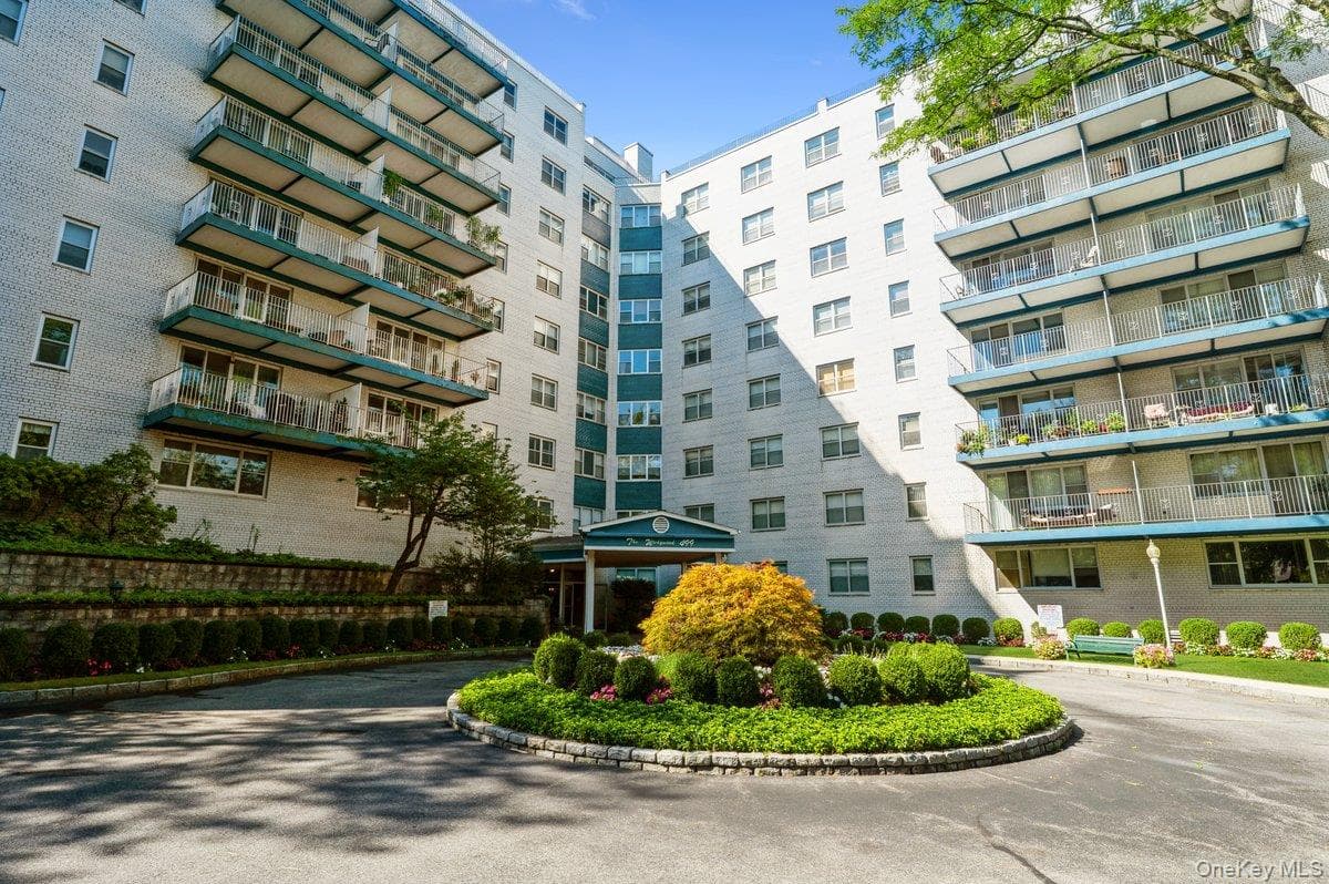 499 N Broadway Unit: 3A thumbnail 2