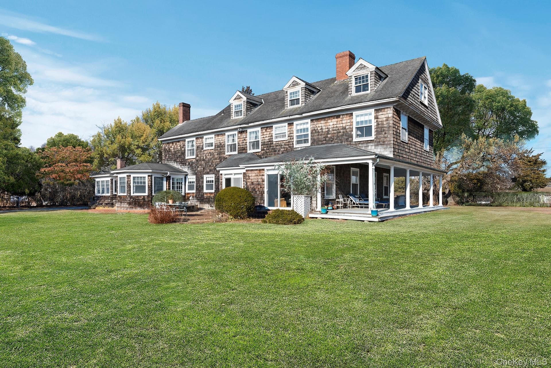 11 Shinnecock Road thumbnail 5