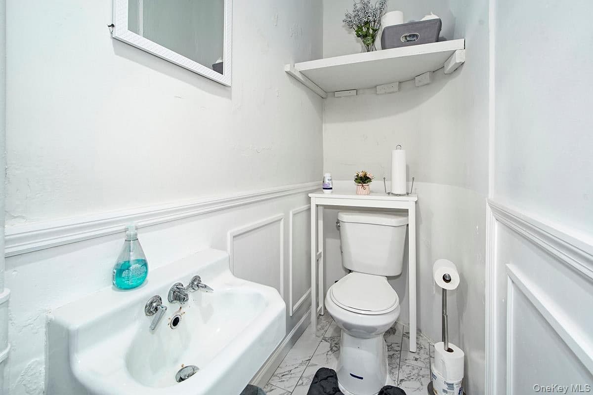3243 Ampere Avenue thumbnail 9