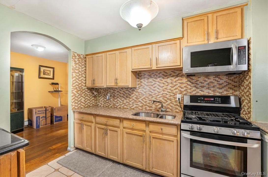 4227 Baychester Avenue thumbnail 14