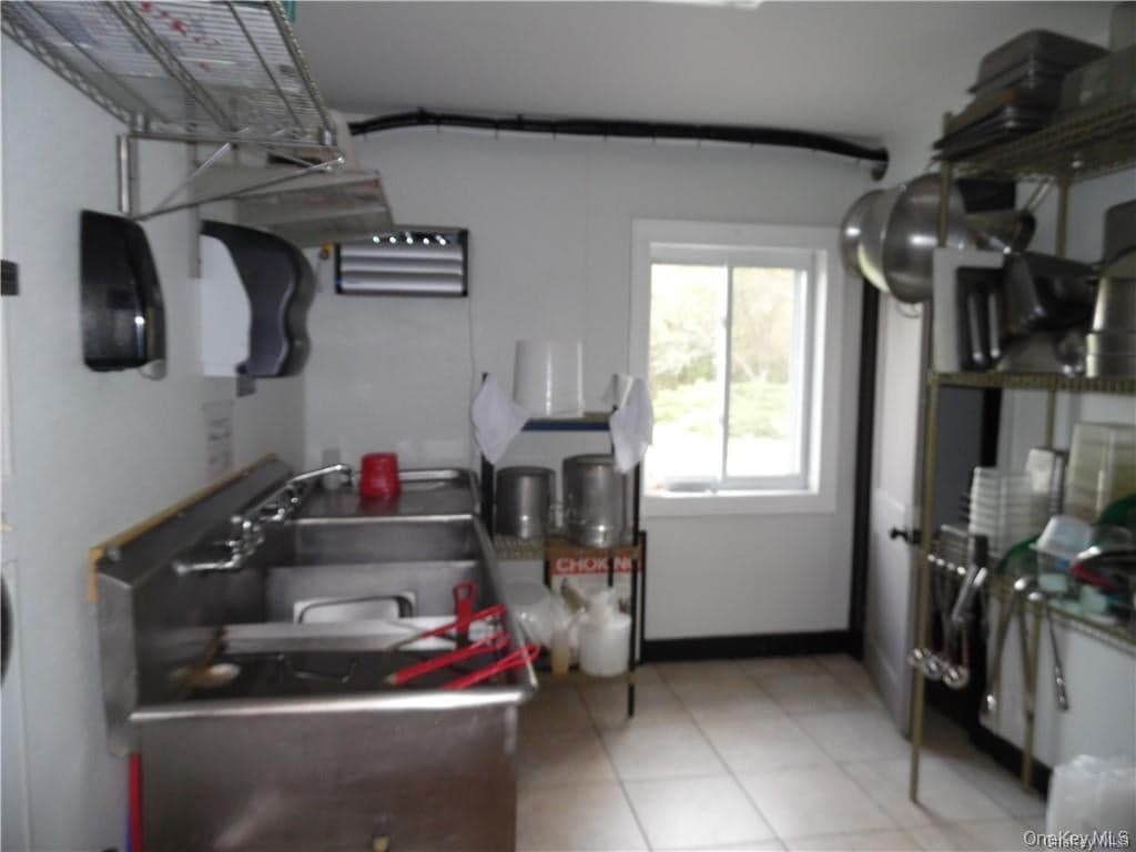 89 Sullivan Avenue thumbnail 11