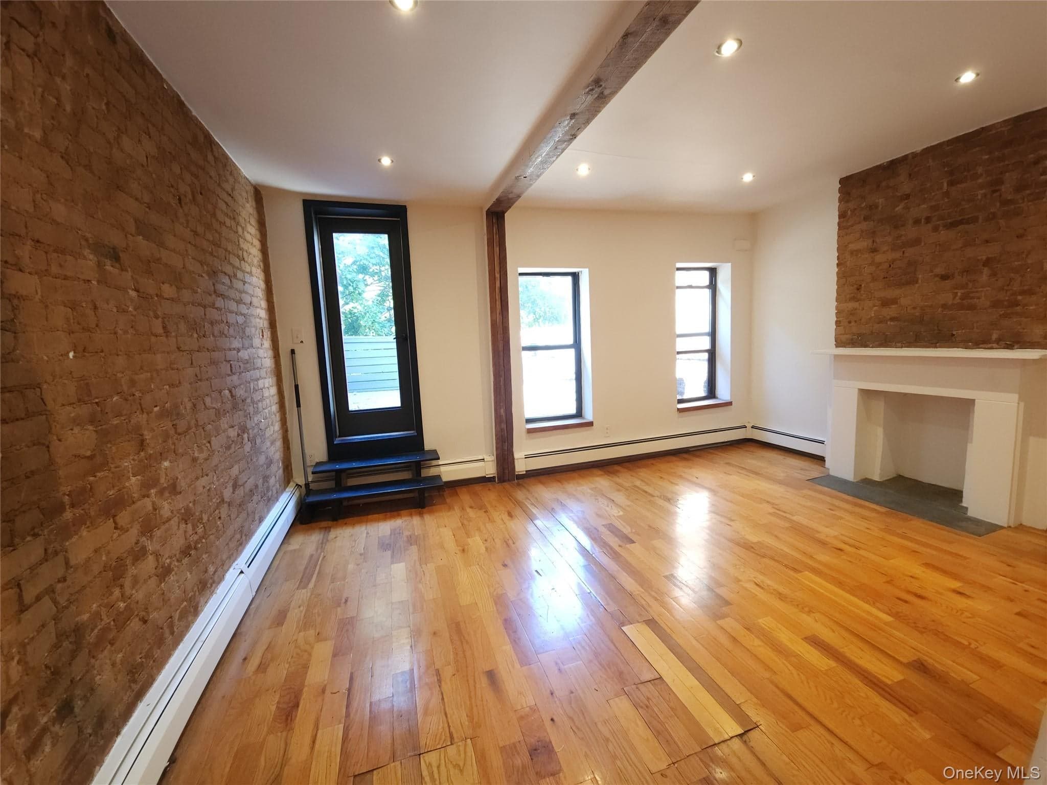 345 Quincy Street Unit: A thumbnail 2