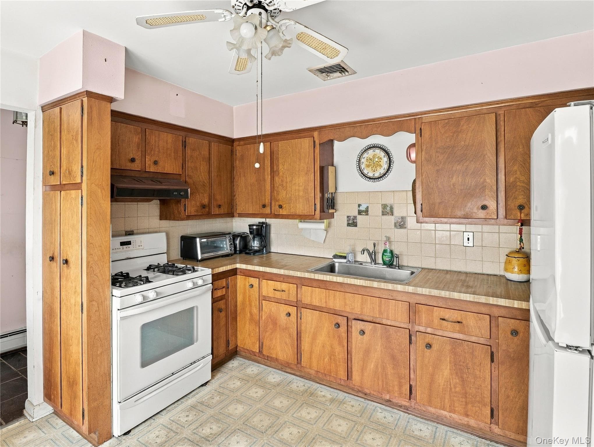 143 S Harrison Avenue thumbnail 16
