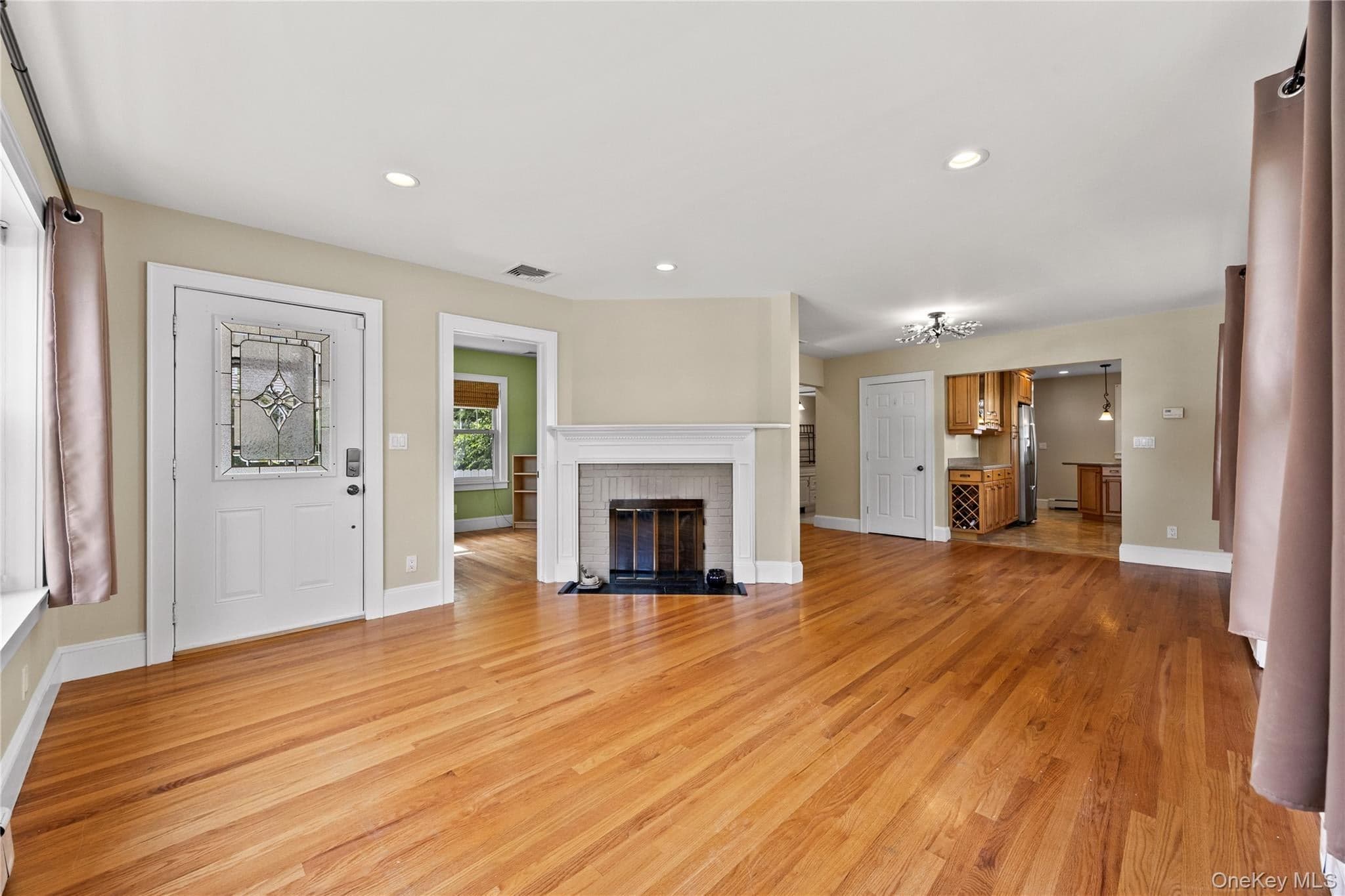 15 Pershing Avenue thumbnail 6