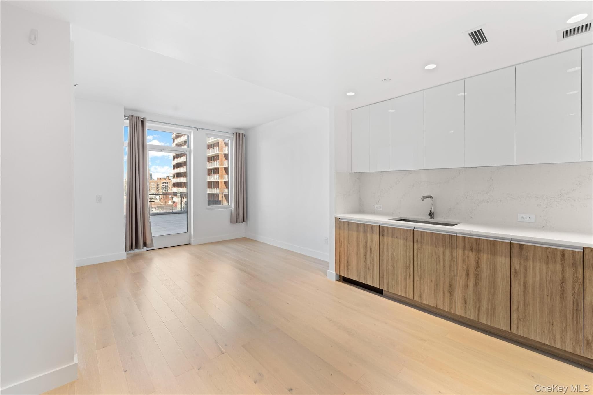 136-18 Maple Avenue Unit: 5G thumbnail 3