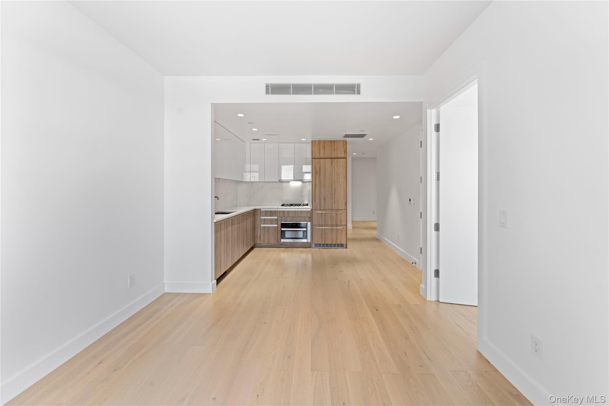 136-18 Maple Avenue Unit: 5G thumbnail 2