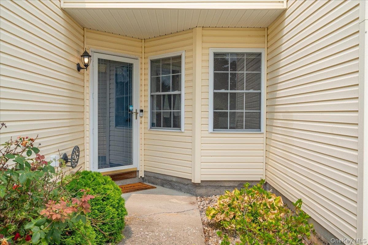 46 Pond Hill Lane thumbnail 2
