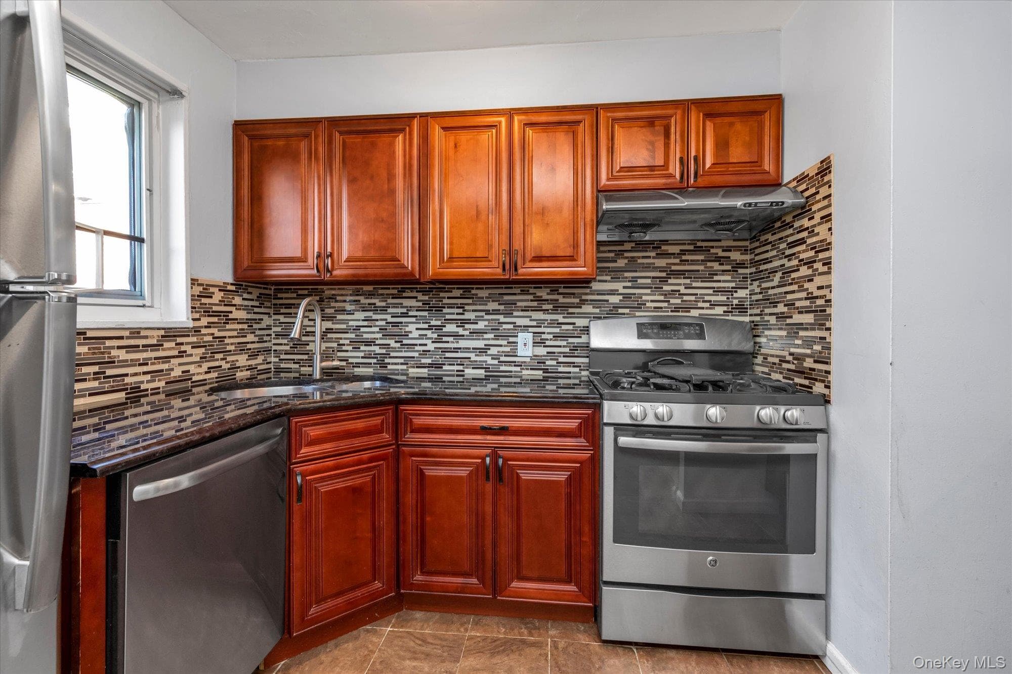 229-04 Hillside Avenue Unit: 1st Floor thumbnail 6